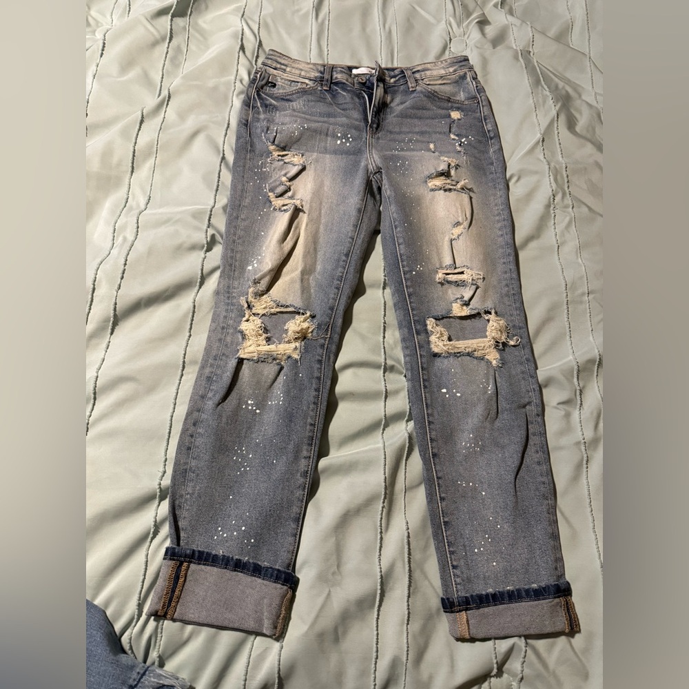 KanCan Gray Straight Leg Jeans Distressed Style
